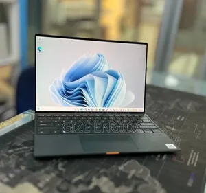 New Laptop Dell XPS 13 8GB Intel Core i5 SSD 512GB