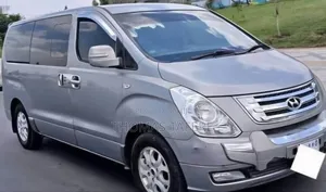 Hyundai Starex 2015 Silver