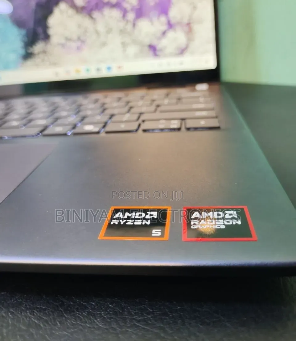 New Laptop Dell Inspiron 15 8GB AMD Ryzen 5 SSD 512GB