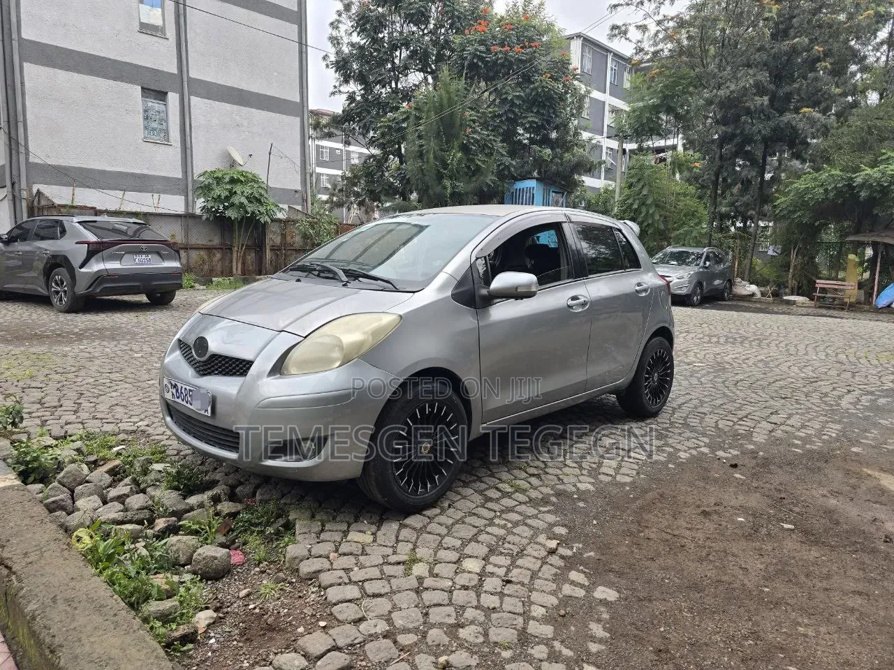 Toyota Yaris 2010 Gray