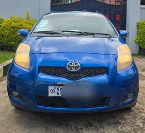 Toyota Yaris 2010 Blue