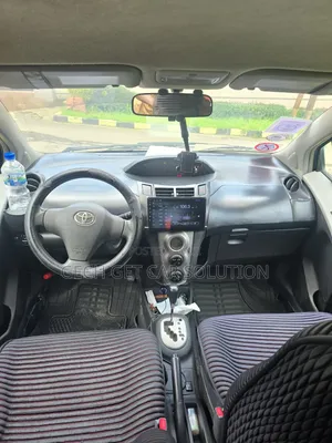Toyota Yaris 2010 Blue