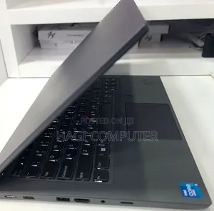 New Laptop Lenovo ThinkPad T14s G4 16GB Intel Core i5 SSD 512GB