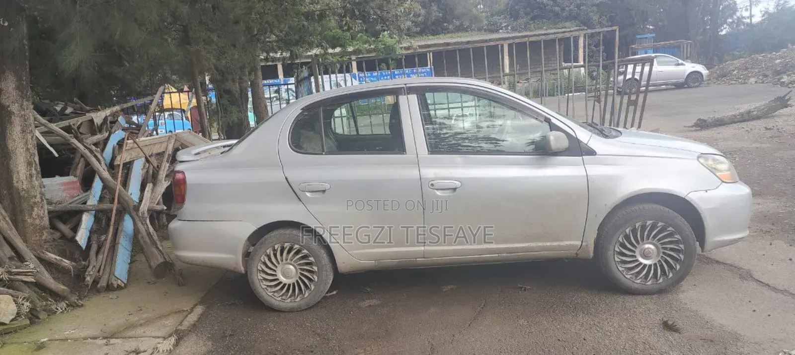 Toyota Platz 1.0 FWD 2005 Silver