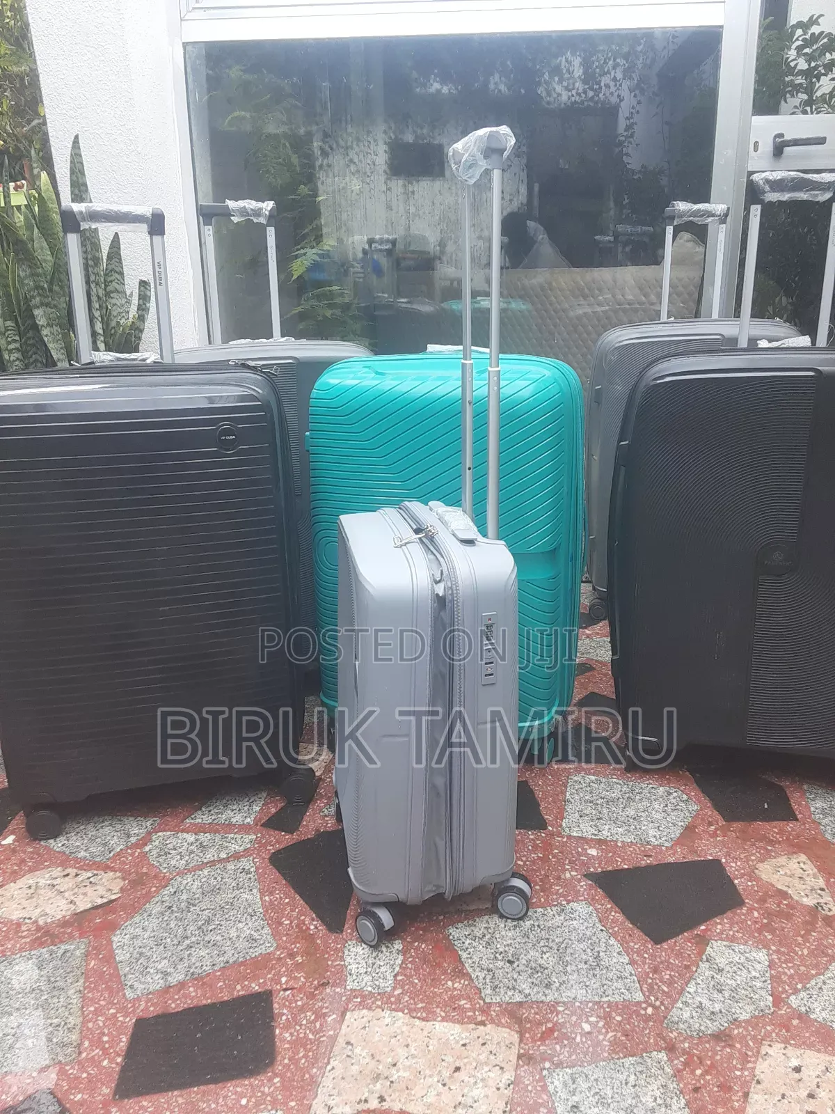 32kg Luggage Free Delivery