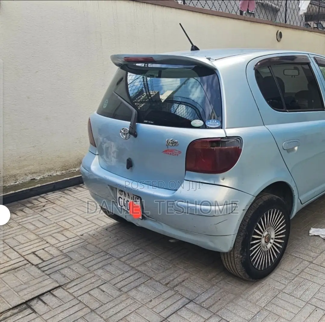 Toyota Vitz 2004