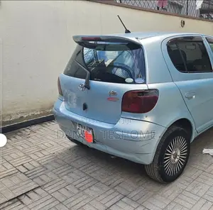 Toyota Vitz 2004