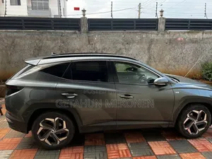 Hyundai Tucson 2022 Gray