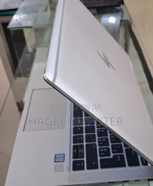 New Laptop HP EliteBook 1030 16GB Intel Core i5 SSD 512GB