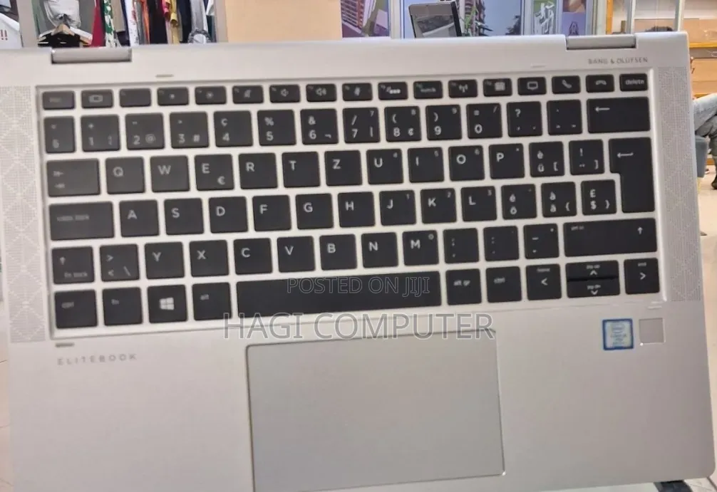 New Laptop HP EliteBook 1030 16GB Intel Core i5 SSD 512GB