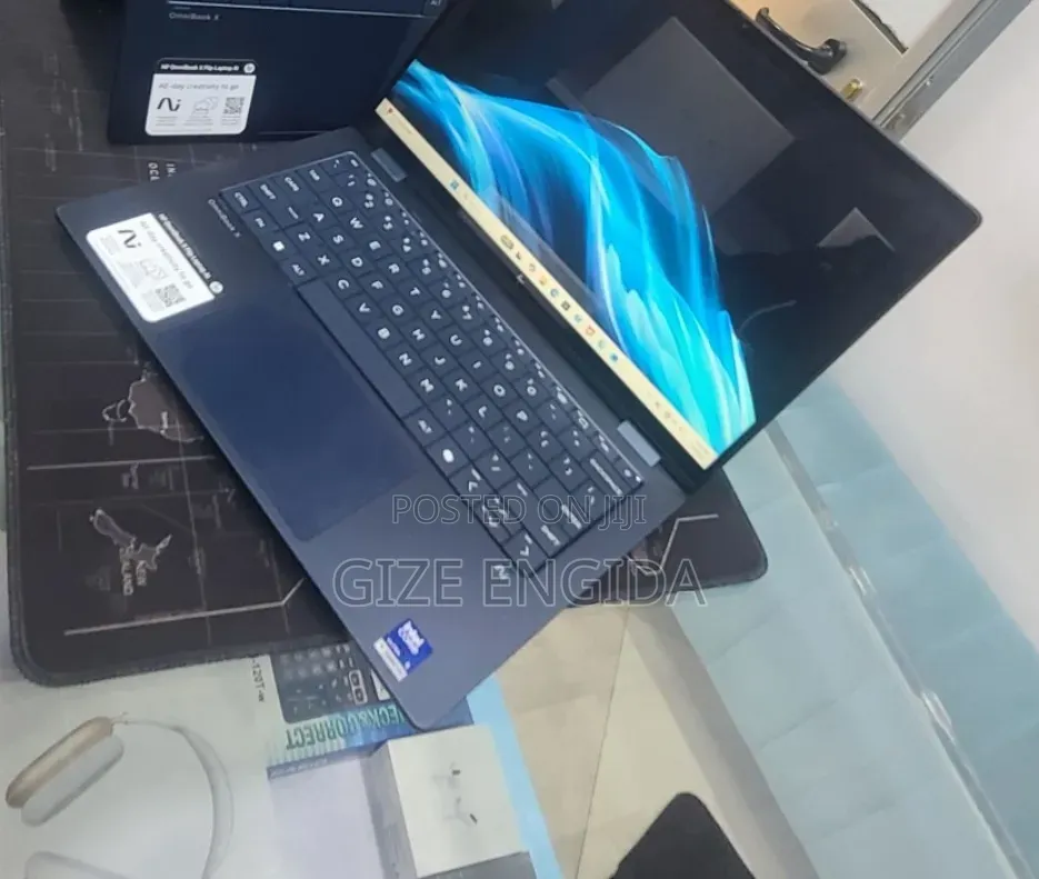 New Laptop HP OmniBook X Flip 14" 16GB Intel Core Ultra 5 SSD 512GB