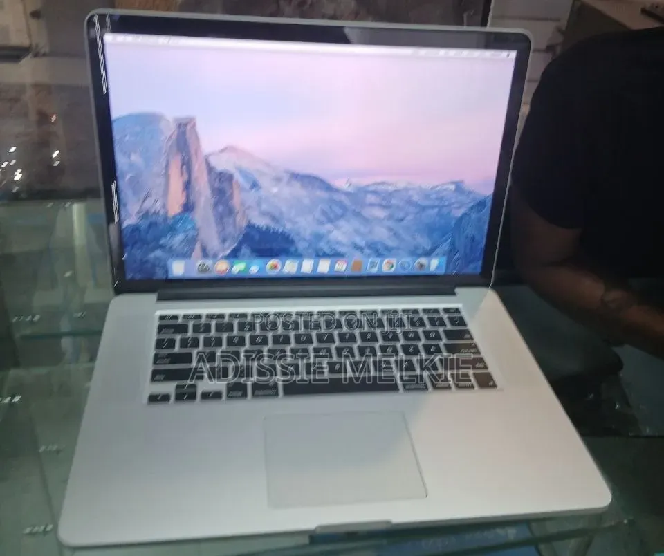 New Laptop Apple MacBook 2015 16GB Apple M1 SSD 512GB