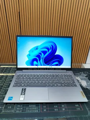 New Laptop Lenovo Ideapad 3 8GB Intel Core i3 SSD 256GB