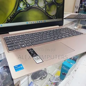 New Laptop Lenovo 3000 N500 8GB Intel Core i3 SSD 256GB