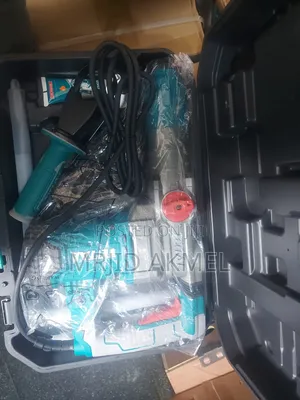 Total 1600 W Rotary Hammer