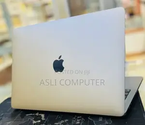 New Laptop Apple MacBook Pro 2021 M1 8GB Apple M1 Pro SSD 512GB