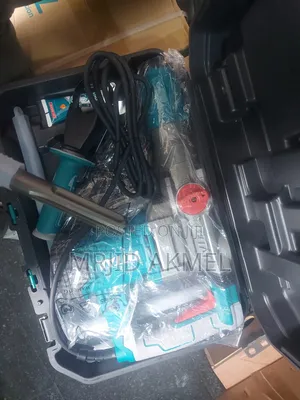 Total 1600 W Rotary Hammer
