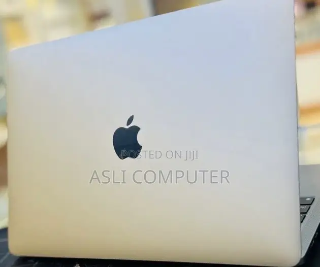 New Laptop Apple MacBook Pro 2021 M1 8GB Apple M1 Pro SSD 512GB