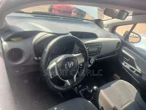 Toyota Yaris 2015 White