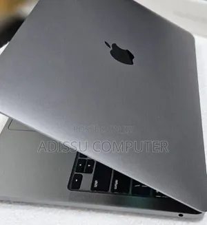 New Laptop Apple MacBook Pro 2019 8GB Intel Core M2 SSD 256GB
