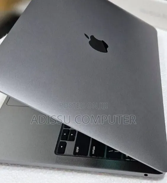 New Laptop Apple MacBook Pro 2019 8GB Intel Core M2 SSD 256GB