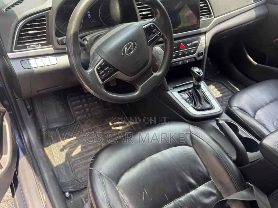 Hyundai Avante 2017 Beige