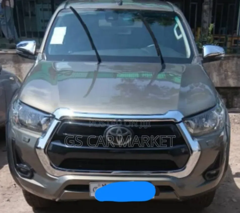 Toyota Hilux 2021 Beige