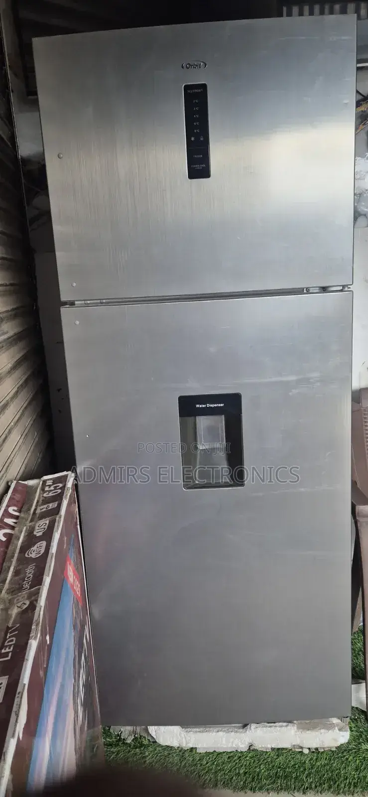 Refrigerator