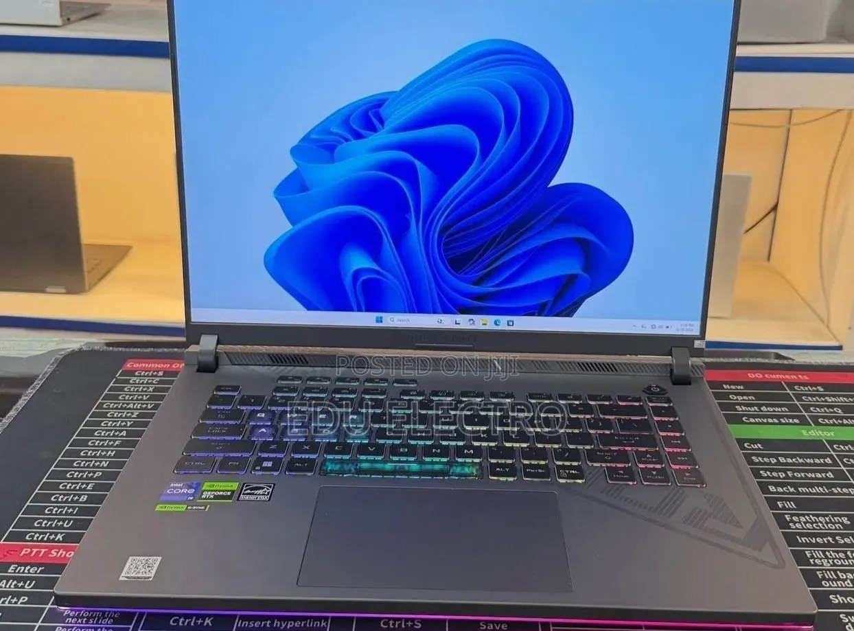 New Laptop Asus ROG Strix G15 16GB Intel Core i9 SSD 1T