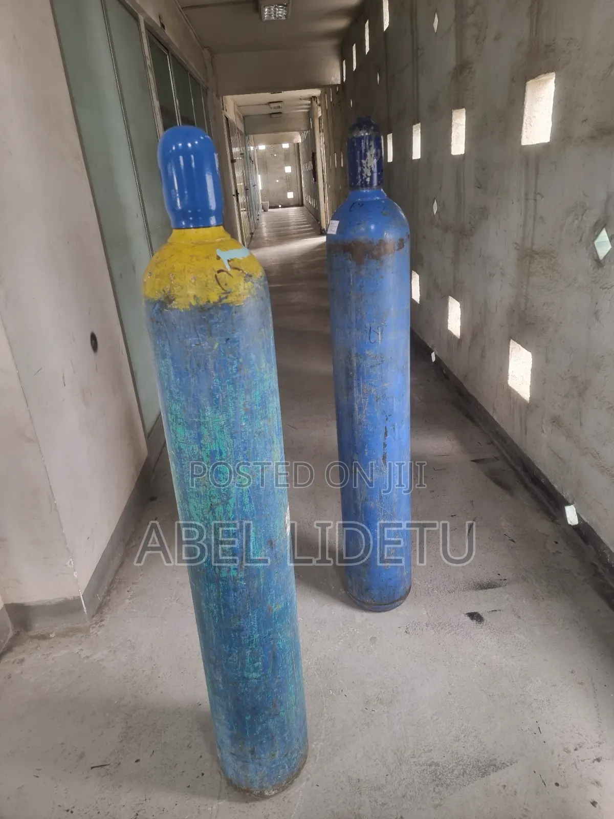 Oxygen Therapy Solution Available in 10L, 20L, 40L, and 50L