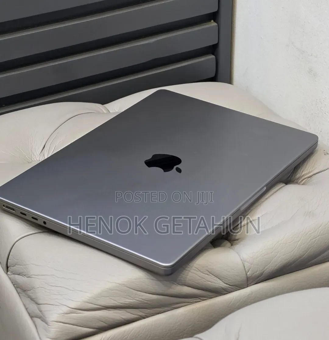 New Laptop Apple MacBook Pro 2021 M1 32GB Apple M1 Pro SSD 512GB