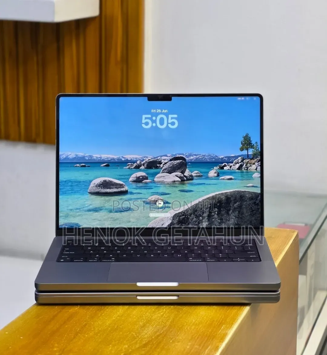 New Laptop Apple MacBook Pro 2021 M1 32GB Apple M1 Pro SSD 512GB