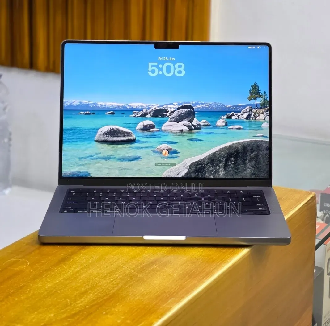 New Laptop Apple MacBook Pro 2021 M1 32GB Apple M1 Pro SSD 512GB