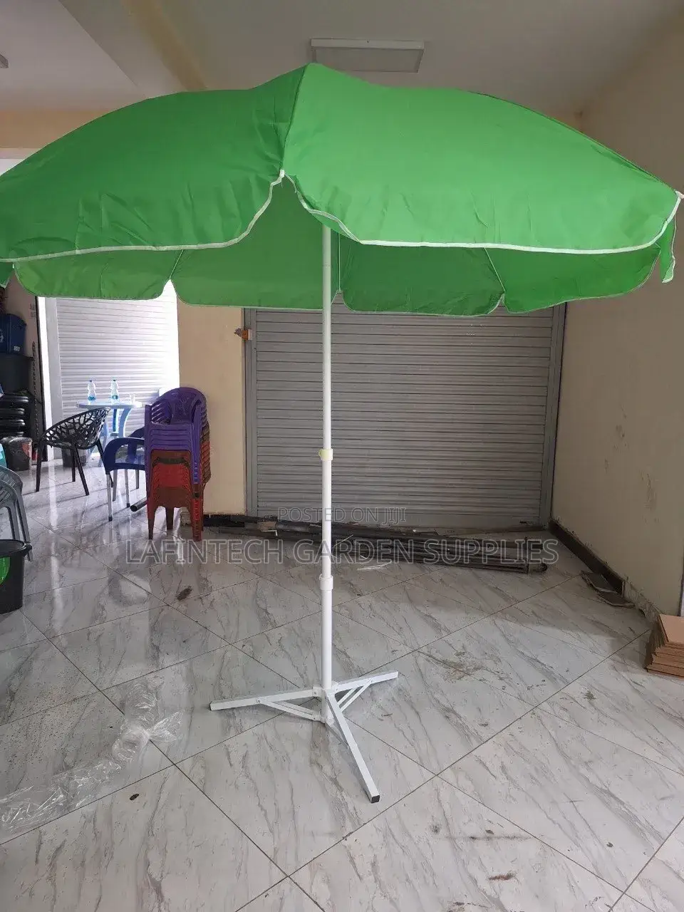 Outdoor Garden Umbrella (With Stand) የውጭ ጥላ (ከነመቆሚያ)