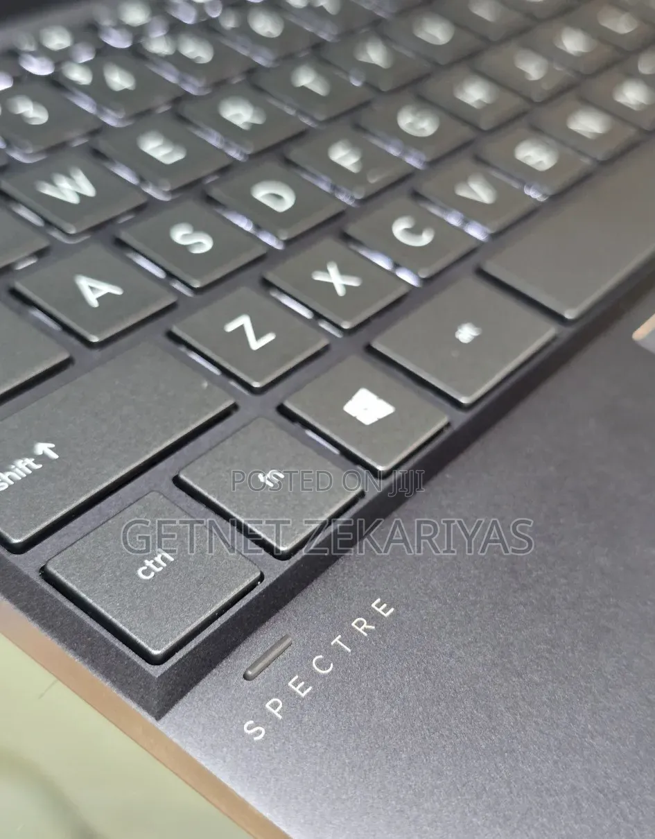 New Laptop HP Spectre X360 16GB Intel Core i7 SSD 1T