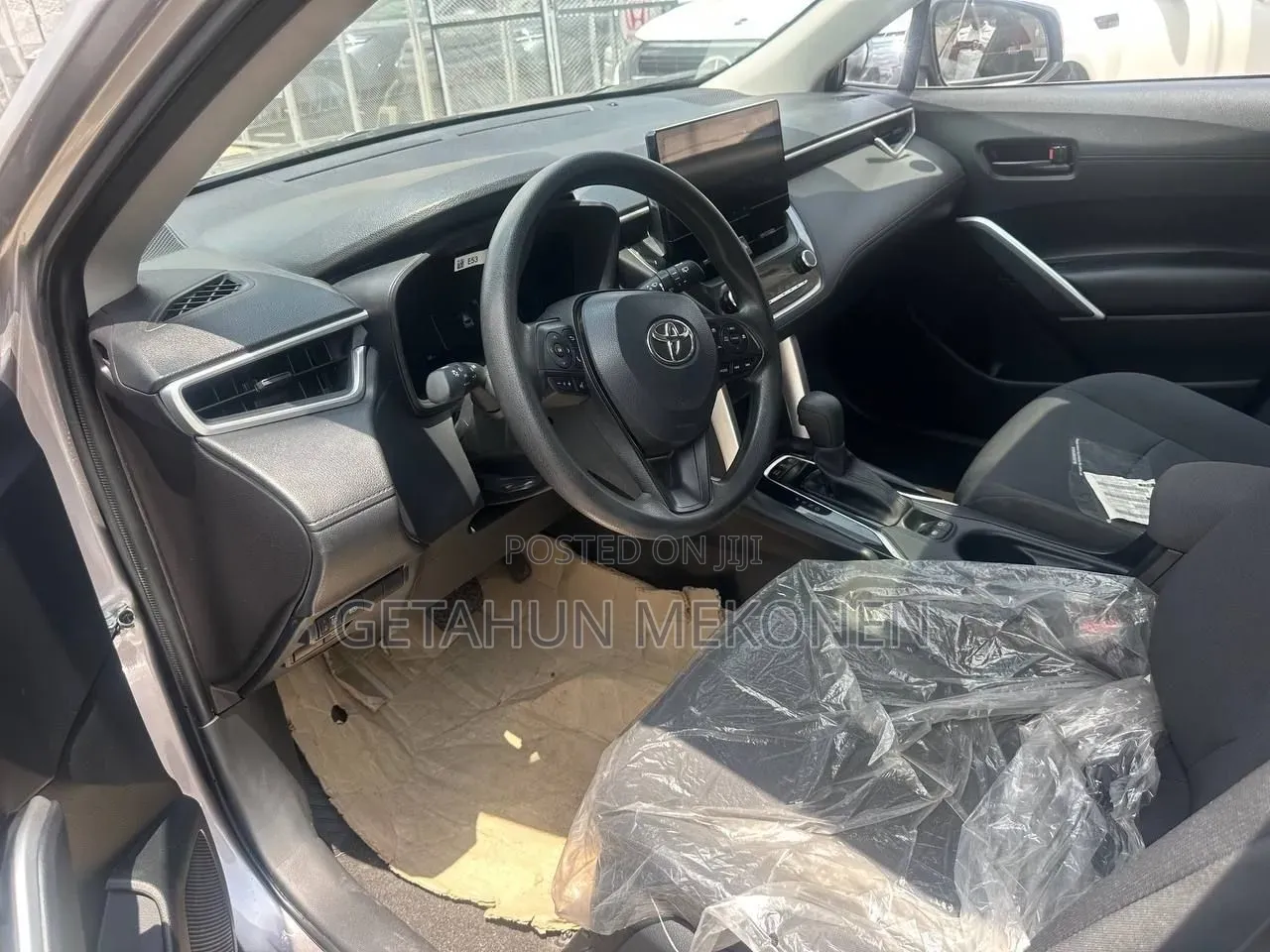 New Toyota Corolla Cross Hybrid 2026 Gold