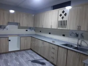 5bdrm House in Akaky Kaliti for sale