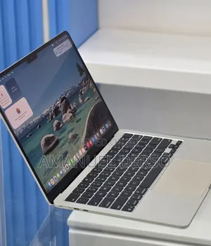 New Laptop Apple MacBook Pro 2024 M4 16GB Apple M4 Max SSD 256GB