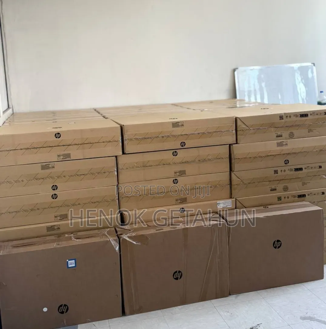 New HP 200 G4 22 All-in-One 16GB Intel Core i7 SSD 512GB