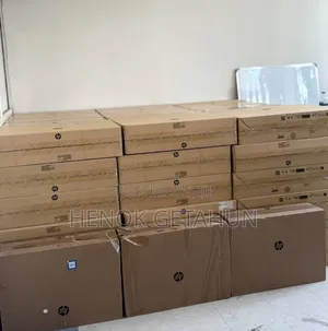 New HP 200 G4 22 All-in-One 16GB Intel Core i7 SSD 512GB
