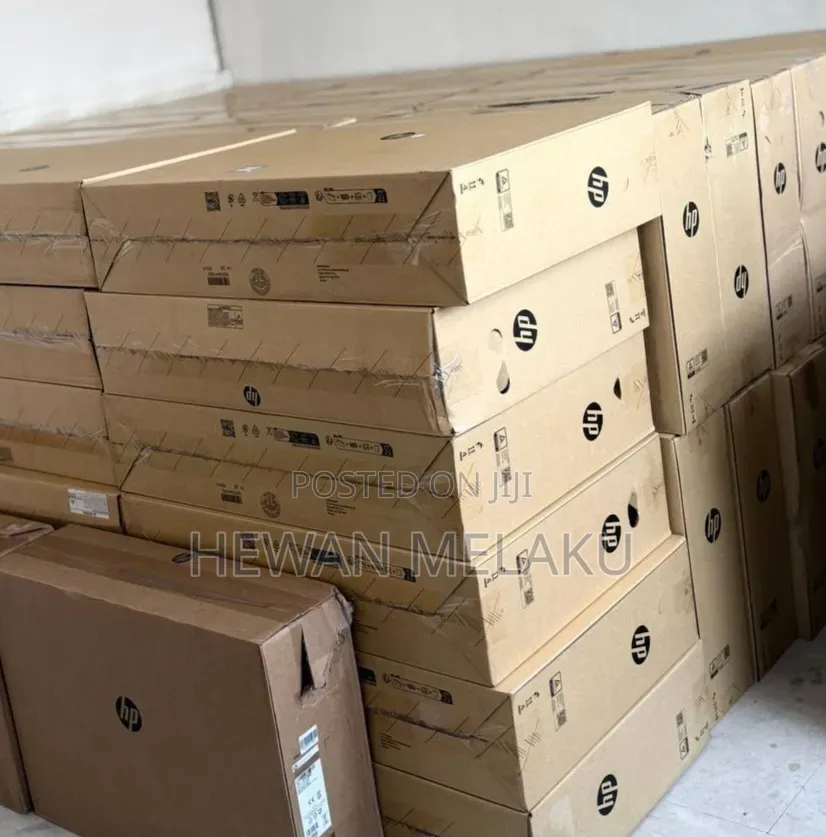 New HP 200 G4 22 All-in-One 16GB Intel Core i7 SSD 512GB