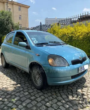 Toyota Vitz 2001 Blue