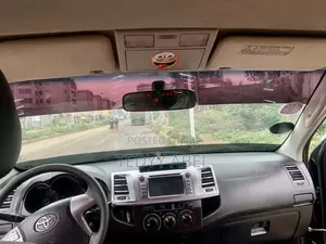 Toyota Hilux 2012 Gray