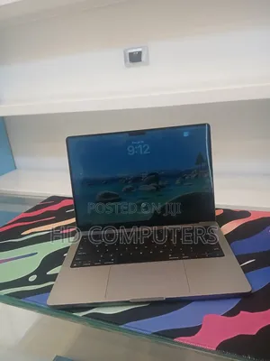 New Laptop Apple MacBook Pro 2023 M3 Pro 8GB Apple M3 Pro SSD 512GB