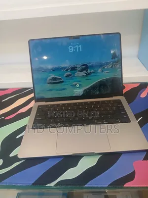New Laptop Apple MacBook Pro 2023 M3 Pro 8GB Apple M3 Pro SSD 512GB