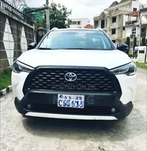 Toyota Corolla Cross Hybrid 2023 White
