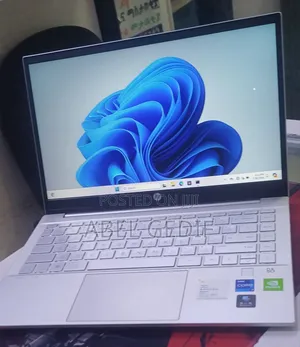 New Laptop HP Pavilion 14 16GB Intel Core i7 SSD 512GB
