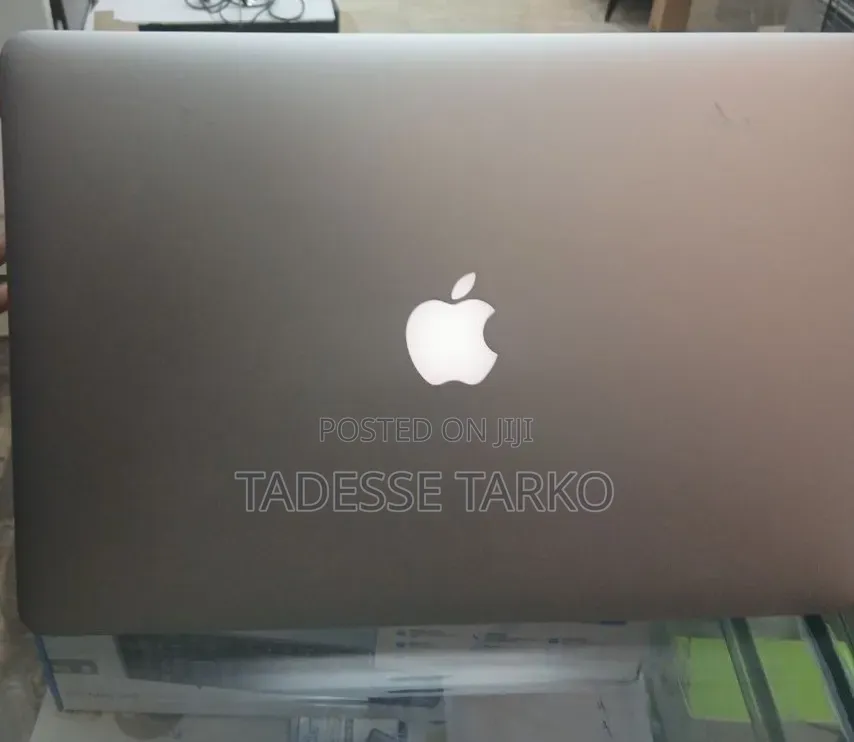 New Laptop Apple MacBook Pro 2015 16GB Intel Core i7 SSD 512GB