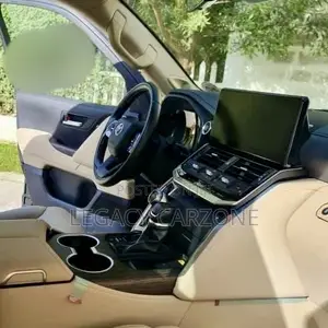 Toyota Land Cruiser 2023 White