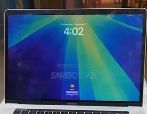 New Laptop Apple MacBook Pro 2019 16GB Intel Core i7 SSD 256GB